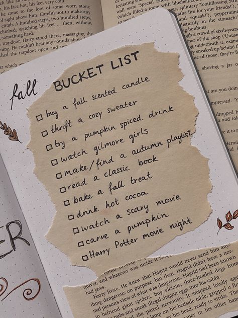 Bucket List Ideas Journal Aesthetic, Fall Bucket List Journal, Fall Journal Aesthetic, Fall Bucket List Bullet Journal, Gilmore Girls Pumpkin, Bucket List Bullet Journal, Fall Journaling, Journal 2025, Fall Journal