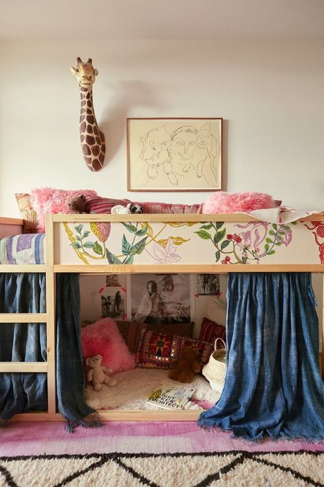 Cama Ikea Kura, Kura Bed Hack, Design Ložnic, Ikea Kura Bed, Ikea Nursery, Small Kids Room, Kura Bed, Colorful Kids Room, Ikea Bedroom