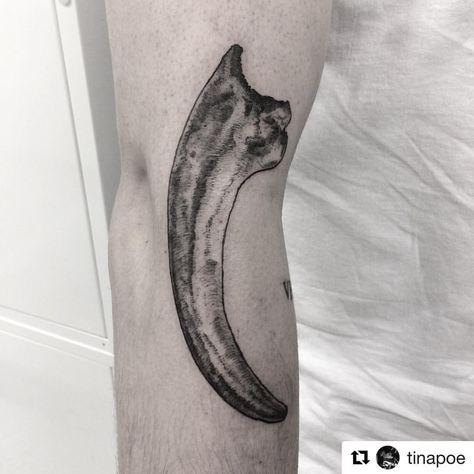 #Repost @tinapoe from @moontattoostudio in Austin, Texas ・・・ John asked me for a velociraptor claw, and I was so excited to play with the… Velociraptor Claw Tattoo, Velociraptor Claw, Claw Tattoo, Moon Tattoo, Coffee Shops, Austin Texas, Austin Tx, So Excited, Tatting