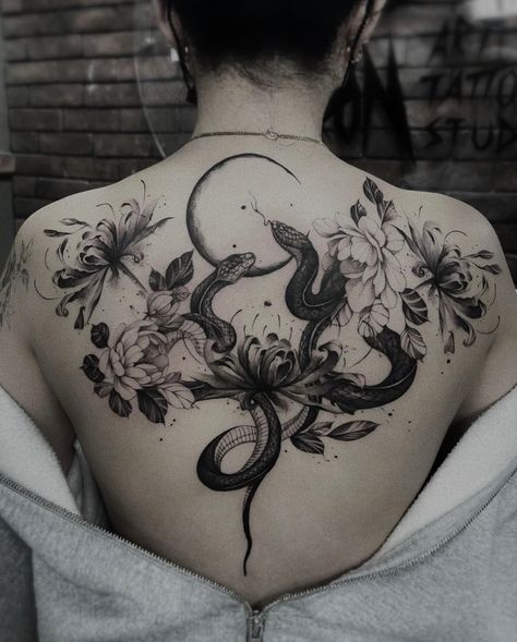 Backpiece Tattoo, Mark Tattoo, Wicked Tattoos, Tattoos Geometric, Creepy Tattoos, Back Tattoo Women, Snake Tattoo, Black Ink Tattoos, Elegant Tattoos