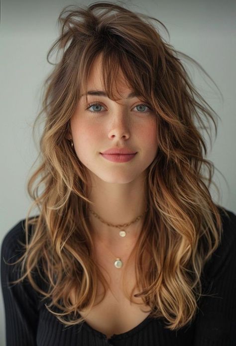 Natural Wavy Medium Length Hair, Shaggy Hair Ondulado, Hair Styles Ponytails, Brown Hair Fair Skin, Hair Curtain, Bangs Wavy Hair, Mom Hair, Haircut 2024, Layered Hair With Bangs