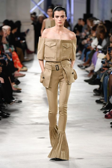 Spring 2023 Trends: Utility [PHOTOS] – WWD Utilitarian Fashion, Utility Fashion, Soft Utility, Satin Jumpsuit, Ball Gown Skirt, Big Pockets, Spring Summer 2023, Spring 2023, Cynthia Rowley