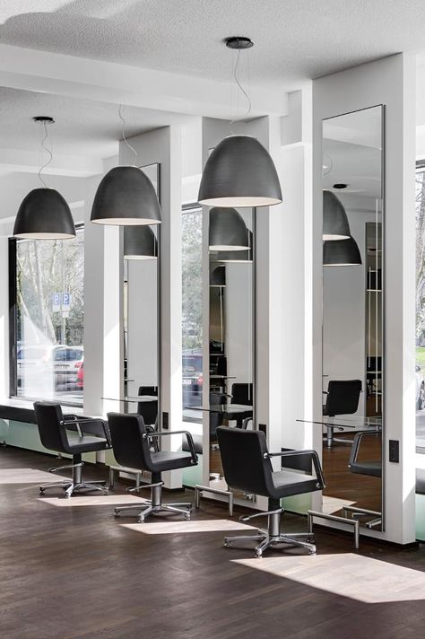 Modern salon Salon Interior Design Ideas, Nail Salon Interior Design, Salon Lighting, Beauty Salon Interior Design, Salon Mirrors, Hair Salon Design, Hair Salon Interior, Interior Design Pictures, Interior Design Books