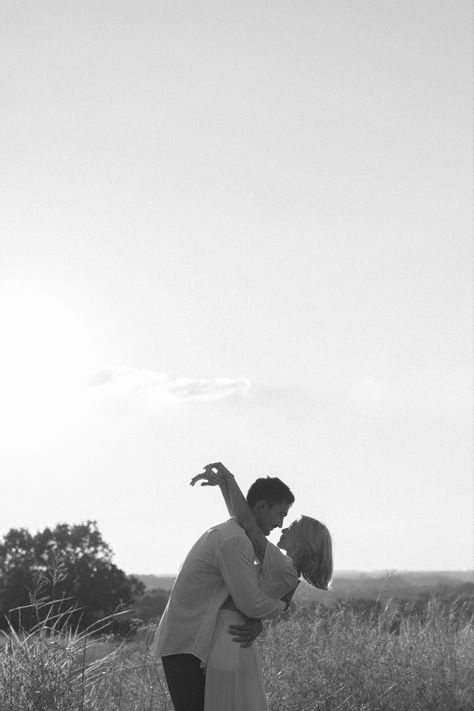 #engagement #engaged #inlove #photos #photography #wedding #weddingphotos #editorial #model #blackandwhite Engagement Photos Faceless, Engagement Pose Ideas Photography, Active Engagement Photos, Engagement Aesthetic Photos, Engagement Photoshoot Prompts, Engagement Photos With Movement, Engagement Shoot Prompts, Engagement Photos Art Gallery, Engagement Photos Ideas Romantic Couple Photography