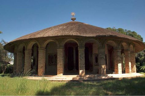 ethiopia architecture Unusual Buildings, Vernacular Architecture, African Decor, Traditional Architecture, Magical Places, Building Design, Ethiopia, Wonders Of The World, 18th Century