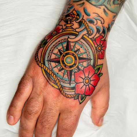 Traditional Nautical Tattoo, Traditional Compass Tattoo, Traditional Back Tattoo, Piston Tattoo, Nautical Compass Tattoo, Tattoo Ideas For Guys, Compass Tattoo Men, Nautical Tattoo Sleeve, Men's Tattoo