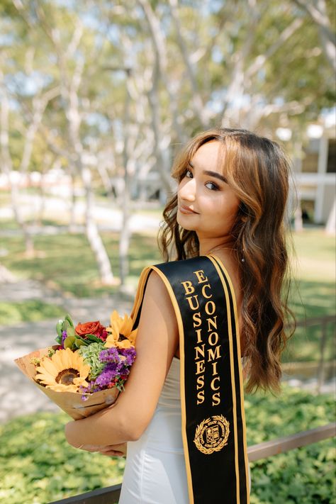 College Graduation Pictures Flowers, Graduation Flower Pictures, Graduation Pics With Flowers, Graduation Poses With Flowers, Graduation Photos With Flowers, Graduation Pictures With Flower Bouquet, Grad Photos With Flowers, Grad Pics With Flowers, Flower Graduation Pictures