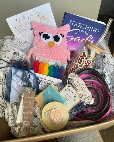 TML’s Soul-Care Subscription Box January 2025!!! 🥳 🫶🏻 CREATE SPACE for your needs 💞STRENGTHEN your inner relationship 🌱IMPROVE self-talk and build self-trust 🤗 SUPPORT 10+ small, local, women-owned businesses This box is a complement to The Midday Latte’s Self-Care Ritual Guide and each box includes recommended weekly rituals using each item inside the box. Get the guide on Amazon, at TheMiddayLatte.com, or click the link in my bio! You can also visit TheMiddayLatte.com/box to learn m... Weekly Rituals, Soul Care, January 2025, Inside The Box, You Are Worthy, Self Talk, Create Space, Subscription Box, Ritual