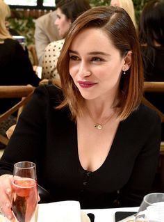 Cheers to Emilia Clarke! Emilia Clarke Daenerys, Emilie Clarke, Emilia Clarke Pics, Emilia Clarke Style, Jesse Metcalfe, Avan Jogia, Ryan Guzman, Taylor Kitsch, Karl Urban