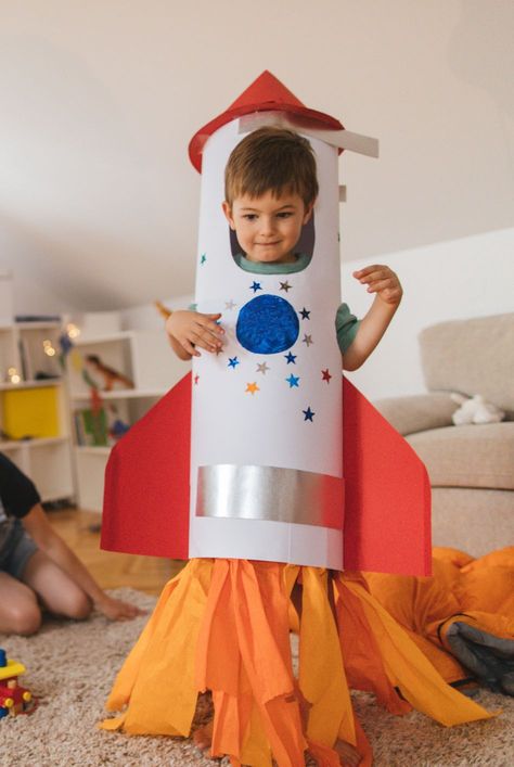 boy halloween costume - rocket ship Recycled Costumes For Kids, Halloween Costume Ideas For Boys, Cool Halloween Costume Ideas, Costume Ideas For Boys, Toddler Boy Bedroom Ideas, What To Be For Halloween, Rocket Costume, Toddler Boy Bedroom, Diy Costumes Kids Boys