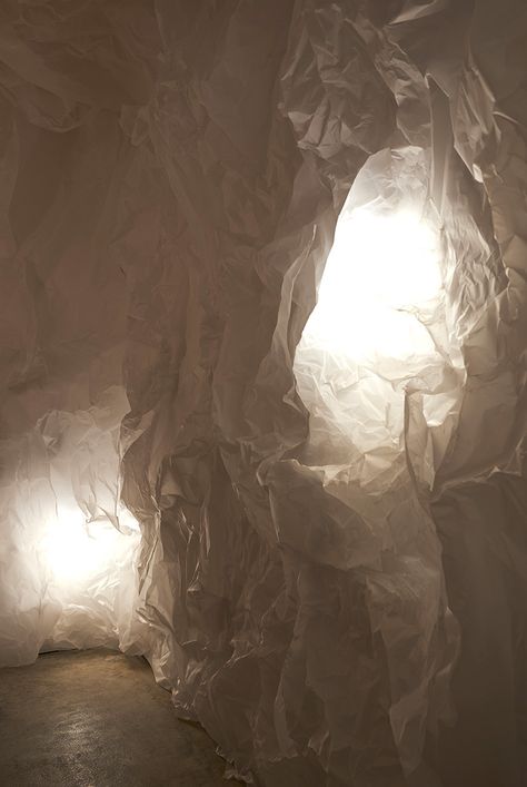 abenoma crumpled tracing paper gallery osaka japan Paper Art Installation, Paper Installation, Paper Architecture, Media Photography, Crumpled Paper, Paper Light, Tracing Paper, Light Sculpture, Sculpture Installation