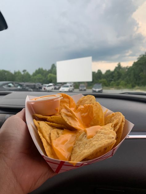 #nachos #movies #driveinmovie Movie Nachos, Street Nachos, Bite Size Snacks, Nacho Chips, Dr Seuss Birthday, Nachos Recipe, Nacho Cheese, Drive In Movie, Birthday List