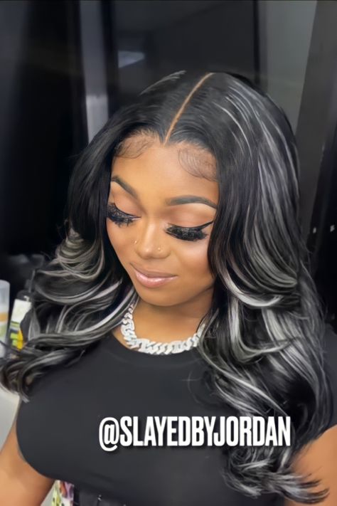 Grey And Black Wigs For Black Women, Silver Hair On Black Women, Black Hair With Grey Highlights, Grey Hair Weave, Black And Silver Hair, Dream Hairstyles, Gray Highlights, Black And Grey Hair, Future Hairstyles