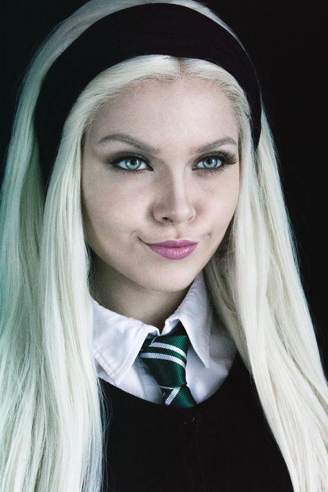 fem Draco Malfoy by Sladkoslava Slytherin Photoshoot, Maurders Era, Genderbent Cosplay, Fem Harry Potter, Harry Potter Kostüm, Fem Harry, Harry Potter Oc, Harry Potter Cosplay, Harry Potter Draco Malfoy