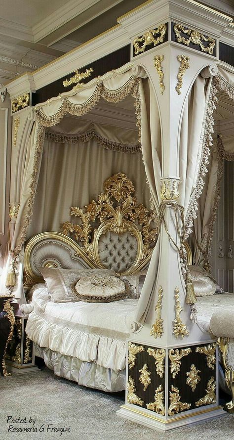 Royal Bedroom, Dressing Design, Versace Home, Elegant Bedroom, Canopy Bed, Beautiful Bedding, Dream Rooms, Beautiful Furniture, Beautiful Bedrooms