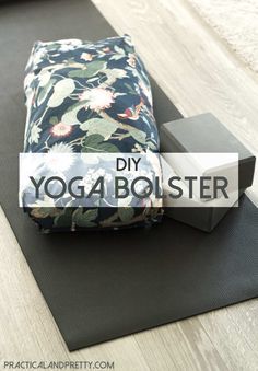 Diy Yoga, Yoga Bolster, Yoga Props, Yoga Iyengar, Yoga Gear, Prenatal Yoga, Chakra Yoga, Outfit Yoga, Yoga Exercises