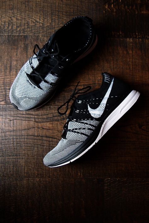 #NIKE Nike Flyknit Trainer, Flyknit Trainer, Nike Flyknit Racer, Nike Free Runners, Mode Shoes, Basket Sport, Nike Free Run, Nike Free Shoes, Nike Flyknit