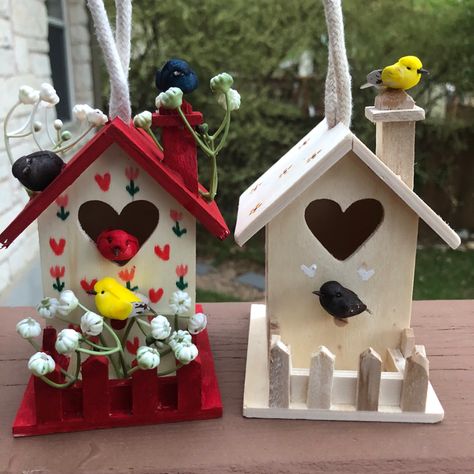 Bird Houses Aesthetic, Aesthetic Bird House, Birdhouse Aesthetic, Painting Bird Houses, Birdhouse Craft, Beautiful Horse Pictures, Fairy House Diy, Bird Houses Painted, Birdhouse Designs