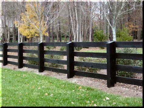 post and rail wooden-fence by FenceWorks, via Flickr Gard Modern, Fence Modern, Post And Rail Fence, Wood Fence Design, Split Rail Fence, Black Fence, Front Fence, Fencing & Gates, Front Yard Fence