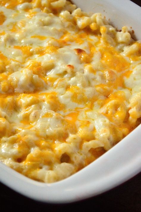 Baked Mac And Cheese Recipe Velveeta, Thanksgiving List, Baked Mac And Cheese Recipe, Bake Mac And Cheese, Best Macaroni And Cheese, Muenster Cheese, Macaroni Cheese Recipes, Creamy Macaroni And Cheese, Best Mac And Cheese