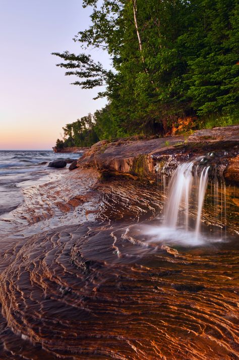 Berchtesgaden National Park, Munising Michigan, Us Pictures, Pictured Rocks, Pictured Rocks National Lakeshore, Michigan Vacations, Camping Nature, Scenic Travel, Michigan Travel