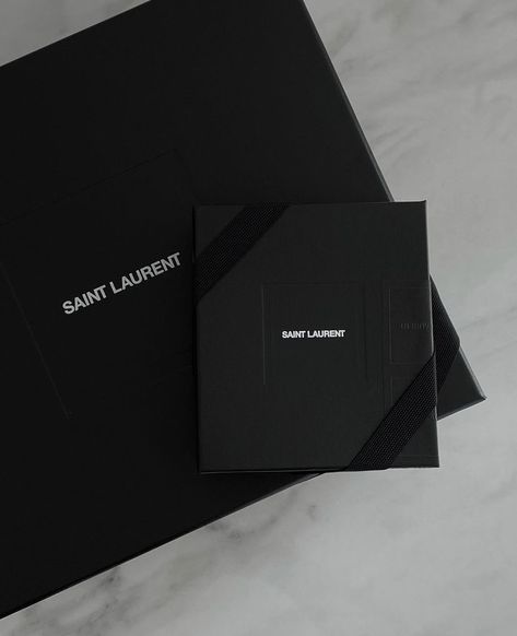 Saint Laurent Aesthetic, Luxury Brand Packaging, Money Vision Board, Luxury Packaging Design, Black Packaging, Clothing Packaging, Portfolio Design Layout, Luxury Branding Design, Photo Packages