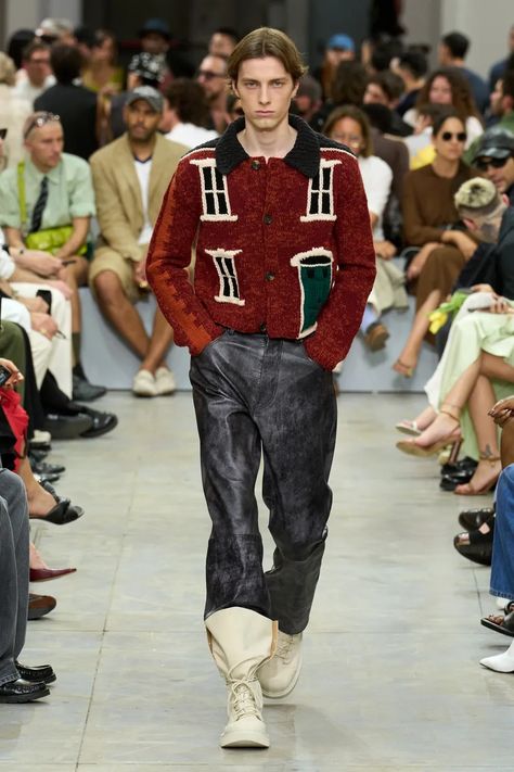 Accessories Formal, 2024 Runway, Fashion Week 2024, Pants Accessories, Spring 2025, Male Fashion Trends, Clothing Pants, Knit Men, Copenhagen Fashion Week