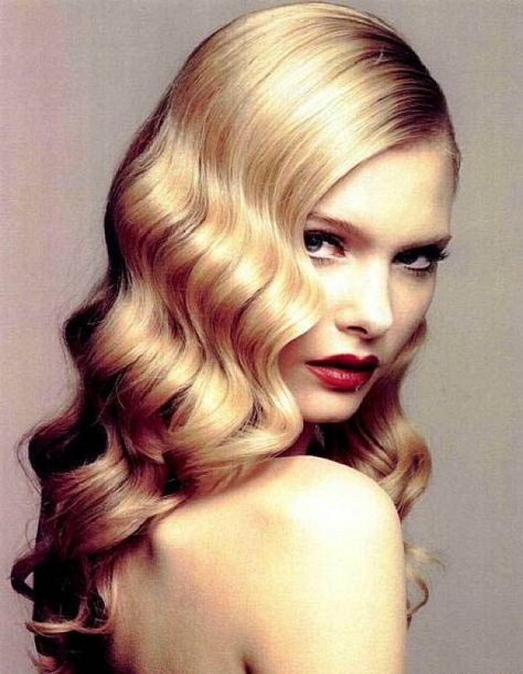 How lovely is this blonde bombshells hair ? Get the same gorgeous look for yourself with Euro So.Cap Hair Extensions ! Take a look at the beautiful hair extensions on our website and order now!  http://www.eurosocap-usa.com/ #eurosocap #eurosocapusa #eurosocaphairextenions #remyhairextensions #hairextensions #longhair #hair #beautifulhair #blondehair #blondebombshell #waves Finger Wave Hair, Vintage Curls, Vintage Wedding Hair, Legally Blonde, Mon Cheri, Wedding Hair And Makeup, Hair Envy, Great Hair, Hair Waves