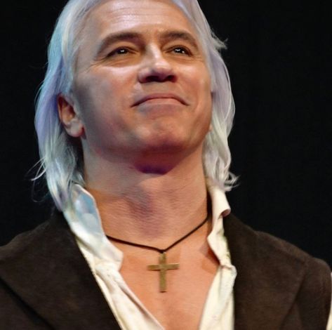 Dimitri Hvorostovsky, Dmitri Hvorostovsky, Opera Singers, Prince Charming, Rest In Peace, Famous People, Singers, Opera, Prince