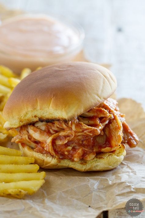 Need a quick hit for dinner tonight? These Chicken Sloppy Joes can be done in 15 minutes flat!  Keep cooked, shredded chicken on hand for this easy dinner idea, or use a rotisserie chicken. Chicken Sloppy Joes, Taste And Tell, Shredded Bbq Chicken, Top Chicken Recipes, Sloppy Joes Recipe, Rotisserie Chicken Recipes, Sloppy Joe, Sloppy Joes, Dinner Idea