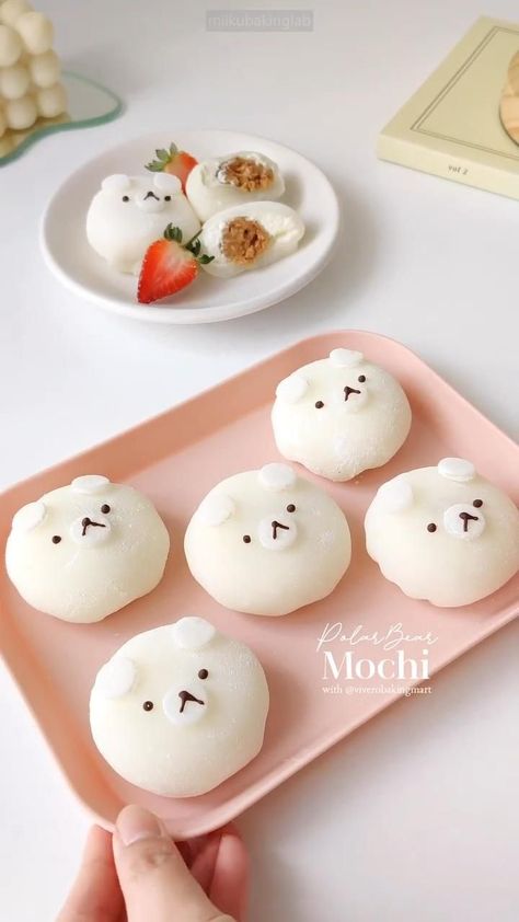 Polar Bear Stuffed Mochi Making Mochi, Clean Eating Dessert Recipes, Asian Dessert Recipes, Mochi Recipe, Mochi Cake, Dessert Packaging, Recipes Snacks, Quick Recipes Snacks, Valentine's Day Recipes