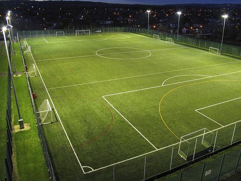 Indoor Soccer Field, Bubble Soccer, Golf Stance, Football Pitch, Artificial Lawn, Astro Turf, Indoor Soccer, Football Stadiums, Soccer Games