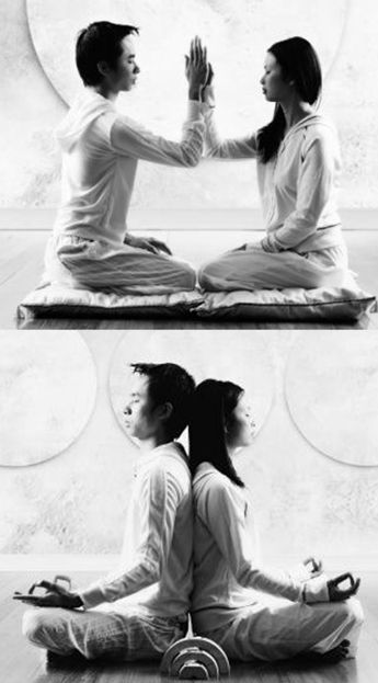 meditating together, practicing our spirituality together Spiritual Couples, Couples Meditation, Tantric Yoga, Pure Yoga, Shooting Couple, Meditation Photos, Yoga Kundalini, Couples Yoga, Tai Chi Chuan