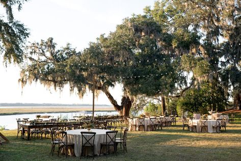 Backyard Marsh Wedding, Beaufort Sc Wedding Venues, Romantic Southern Wedding, Live Oak Wedding, Wedding Venue Fall, Low Country Wedding Reception, Outdoor Southern Wedding, Low Country Wedding South Carolina, North Carolina Beach Wedding