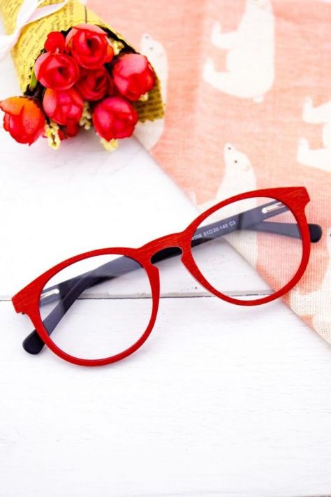 Best Eyeglass Frames, Red Frame Glasses, Rose Gold Glasses, Best Eyeglasses, Clear Glasses Frames, Red Eyeglasses, Types Of Glasses, Gold Glasses, Red Glasses