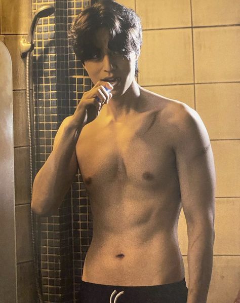 Lee Dong Wook Abs, Stranger From Hell, Hell Is Other People, Bad And Crazy, Strangers From Hell, Dong Woo, Dong Wook, Lee Dong Wook, Gong Yoo