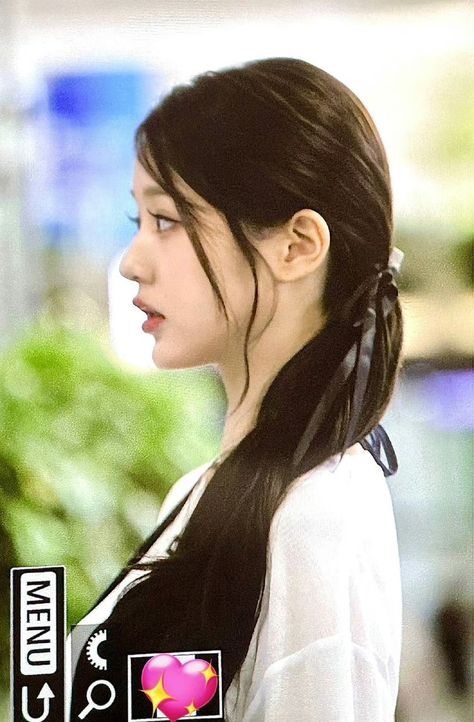 Wonyoung Side Profile, Wonyoung Hairstyle, Wonyoung Hair, Face Goals, Kpop Hair, Sleek Bun, Ive Wonyoung, Bow Hairstyle, Creative Instagram Photo Ideas