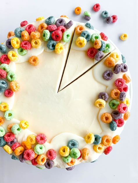 Milk And Cereal Cake, Cereal Milk Buttercream, Cereal Milk Cookies, Cereal Milk Cake, Cereal Cake, Cupcake Diy, Dessert For Breakfast, Cereal Dessert, Cereal Milk