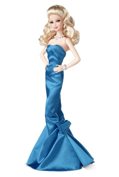 Red Carpet™ Barbie® - Blue Gown Barbie Collector Dolls, Yellow Gown, Barbie Outfits, Barbie Gowns, Im A Barbie Girl, Barbie Toys, Beautiful Barbie Dolls, Blue Gown, School Dresses