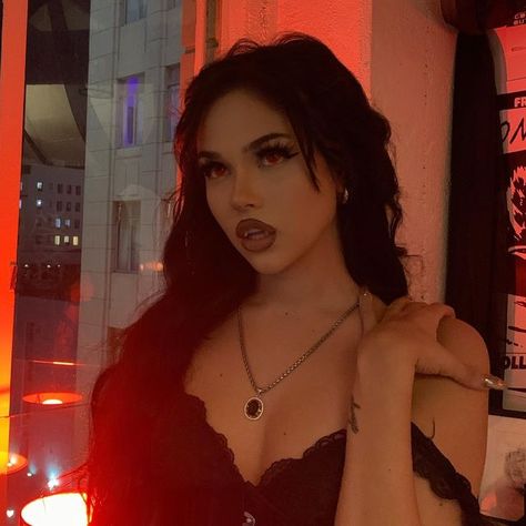 Maggie Lindemann, Black Hair, Piercings, We Heart It, Lost, Bra, Halloween, Hair, Black