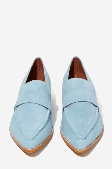 Baby blue loafers - Jeffrey Campbell Blue Loafers, Paris Mode, Flats Shoes, Shoe Closet, Suede Loafers, Perfect Shoes, Shoe Obsession, Shoe Lover, Jeffrey Campbell