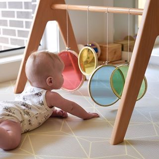 Infant Montessori Classroom, Infant Classroom, Baby Sensory Play, Baby Play Activities, Busy Boxes, Baby Activities, Baby Learning Activities, Daycare Activities, Montessori Classroom