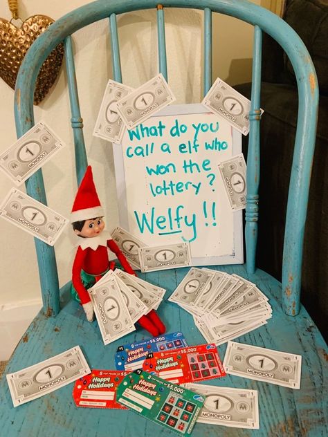 45 Clever, Easy & Fun Elf on The Shelf Ideas (The Lazy Mom's Guide) — ASHLINA KAPOSTA Mischievous Elf On The Shelf, Elf Classroom, Elf Drawings, Elf Ideas Easy, Elf Yourself, Awesome Elf On The Shelf Ideas, Elf Magic, The Elf On The Shelf, Elf Activities