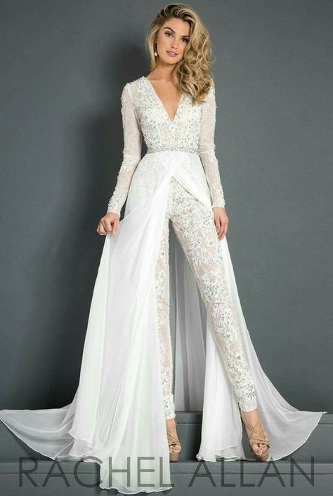 Wedding Dress Jumpsuit, Expensive Wedding Dress, Backless Bridal Gowns, Bridal Jumpsuit, Couture Wedding Gowns, Chiffon Wedding Dress, Wedding Jumpsuit, Wedding Dress Chiffon, White Gown