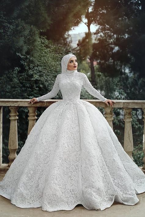 Wedding Dresses Hijab, Wedding Dresses Muslim, Pose Pengantin, Hijabi Wedding, Muslim Wedding Gown, Muslimah Wedding Dress, Muslimah Wedding, Muslim Brides, Bridal Hijab