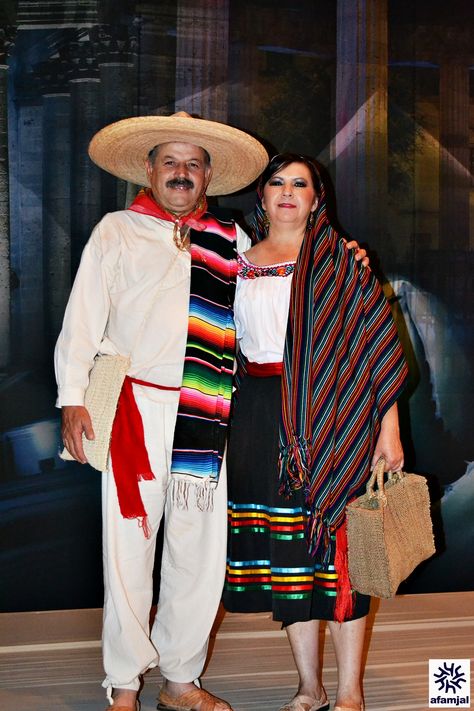 Folklore Fits, 60th Birthday Ideas For Dad, Mexican Independence Day, Party Outfit Men, Ballet Folklorico, Mexican Party, Mexican Culture, Fiesta Party, Cool Halloween Costumes