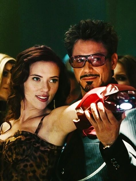 Robert Downey Jr. and Scarlett Johansson #tbh Black Widow Movie, Black Widow Natasha, Iron Man Tony Stark, Marvel Cosplay, Marvel Films, Downey Junior, Natasha Romanoff, Marvel Vs, Robert Downey Jr