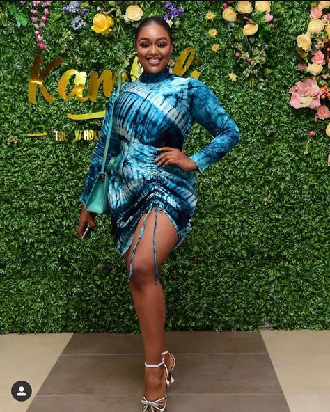 Adire Short Gown Styles, Adire Styles, Style Collab, Latest Ankara Styles 2019, Unique Ankara Styles, Ankara Skirt And Blouse, Latest Ankara, Latest Ankara Styles, Corporate Attire