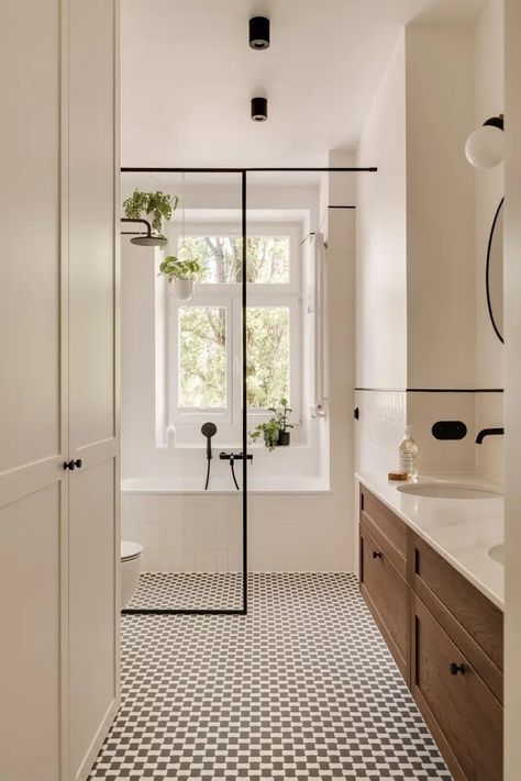 Bathroom Redesign, Casa Vintage, Bathroom Inspiration Decor, Upstairs Bathrooms, Bathroom Layout, Bathroom Renos, Laundry In Bathroom, House Bathroom, Beautiful Bathrooms