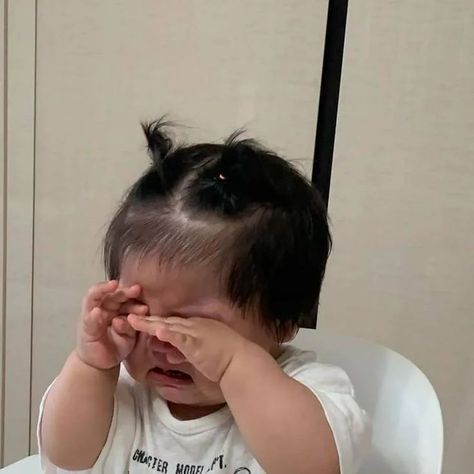 Cute Asian Babies, Baby Memes, Best Anime Couples, Funny Profile Pictures, Funny Reaction Pictures, Cute Love Couple Images, Meme Faces